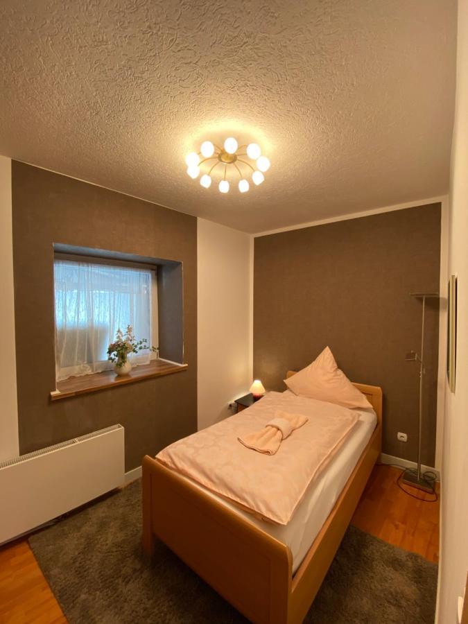 Gelsenkirchen Am Floez Hotel ภายนอก รูปภาพ
