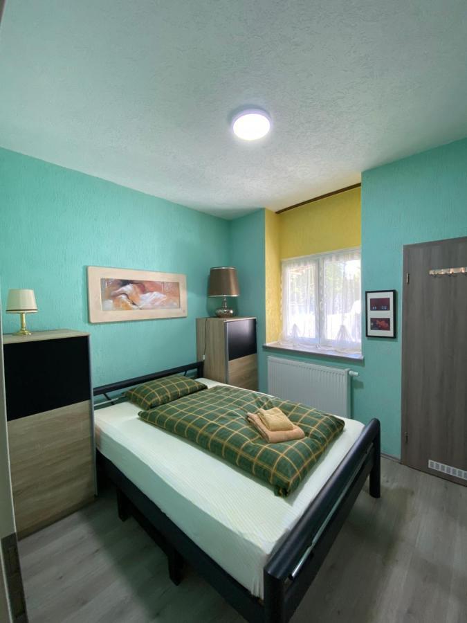 Gelsenkirchen Am Floez Hotel ภายนอก รูปภาพ