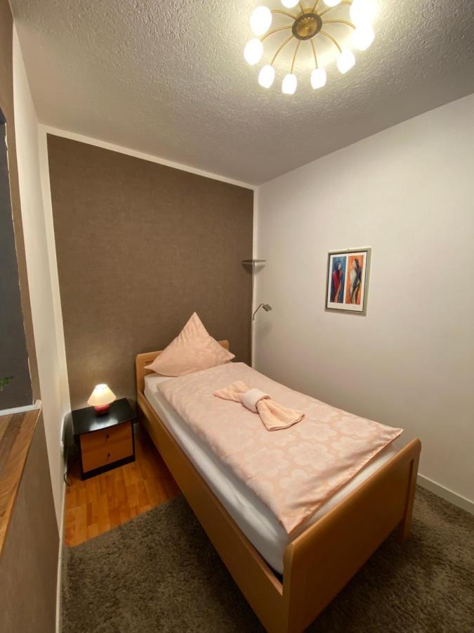 Gelsenkirchen Am Floez Hotel ภายนอก รูปภาพ