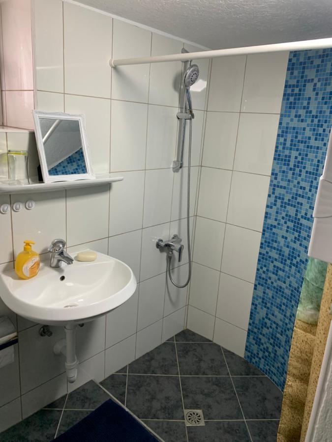 Gelsenkirchen Am Floez Hotel ภายนอก รูปภาพ