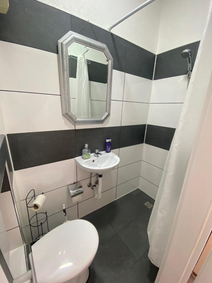 Gelsenkirchen Am Floez Hotel ภายนอก รูปภาพ