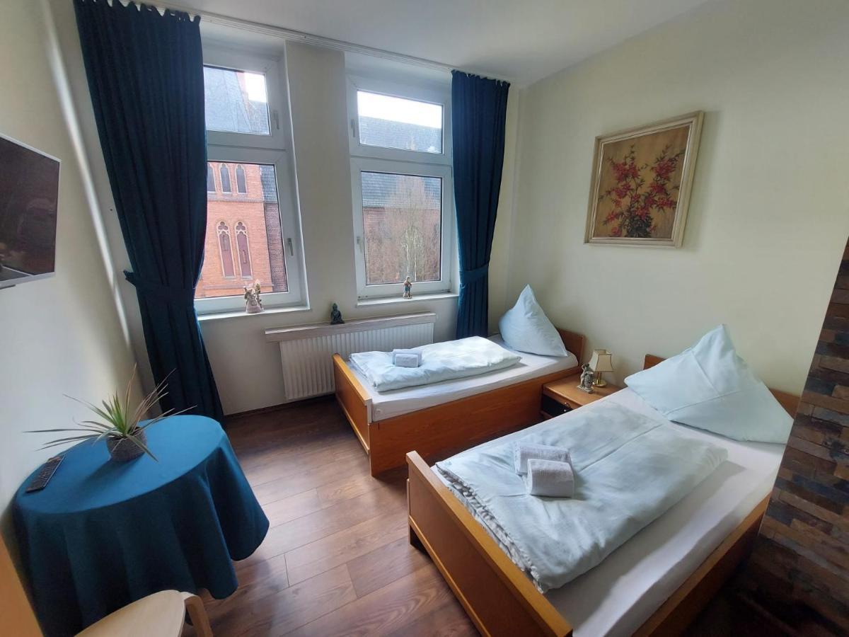 Gelsenkirchen Am Floez Hotel ภายนอก รูปภาพ